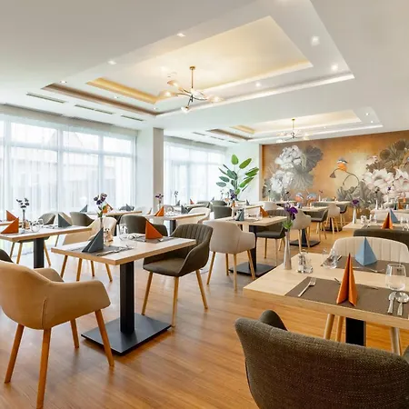 Aurora Hotel 4*