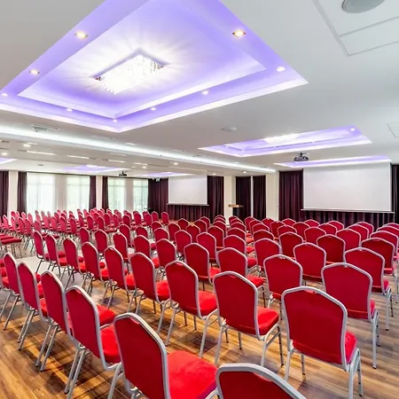 Aurora Hotel 4*