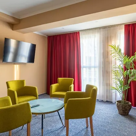 Aurora Hotel