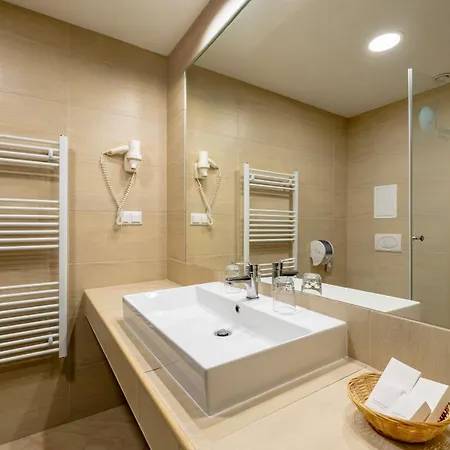 Aurora 4* Miskolc