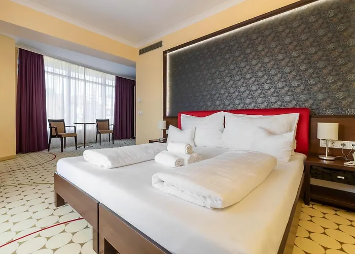 Aurora Отель Мишкольц