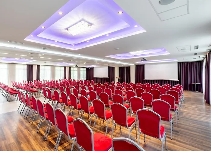 Aurora Отель 4*